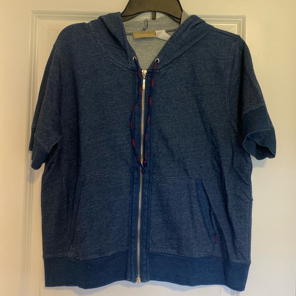 Short sleeve zip up jacket